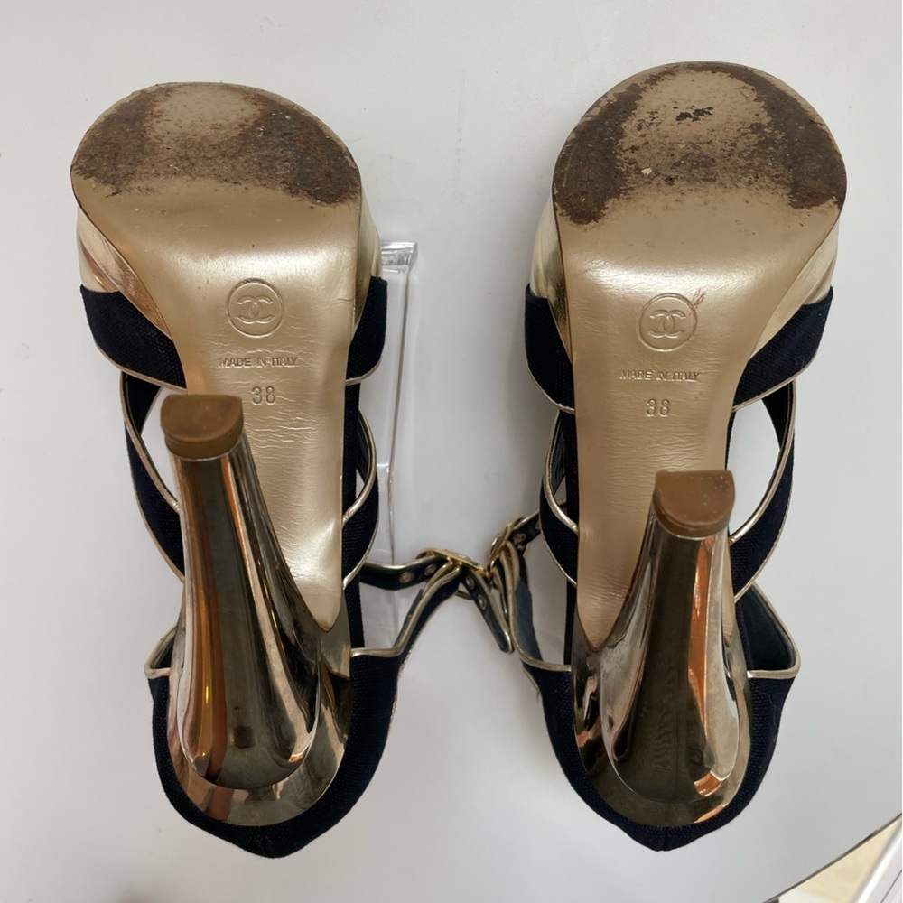 Chanel Gold Leather & Navy Peep-Toe Heels Size 7.5 - Picture 14 of 15